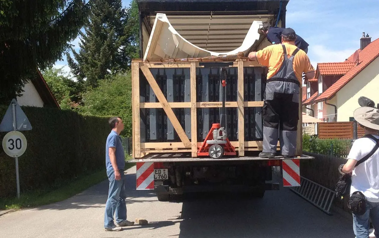 Lieferung modulares Pool-System Gartenpool Essen